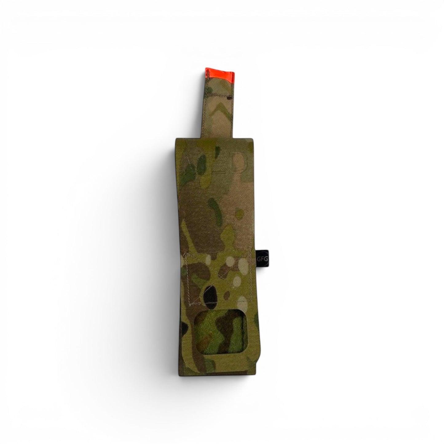Adversary Force L4 x Eurmed IFAK Insert in Multicam Tarnmuster für M4-Magazintaschen mit roter Zuglasche