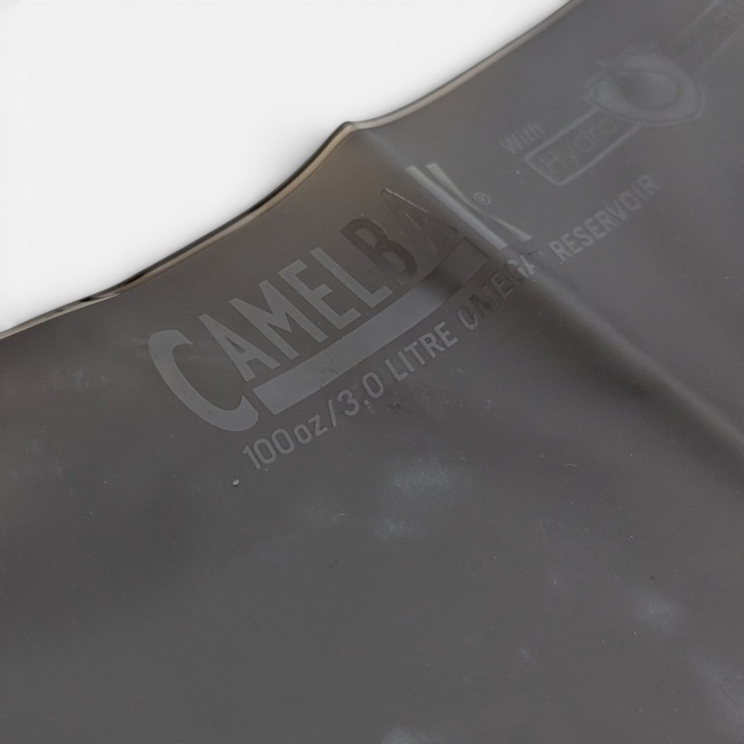 Adversary Force CamelBak Omega Reservoir 3L Trinkblase aus olivfarbenem Polyurethan mit Logo-Aufdruck