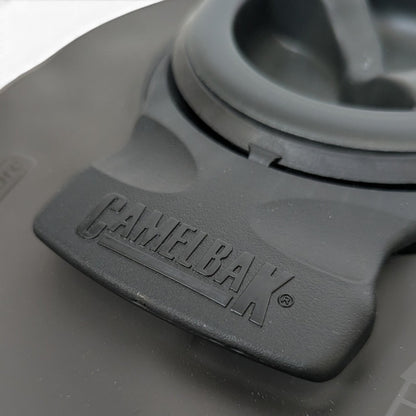 CamelBak Omega Reservoir 3L Trinkblase in Oliv aus Polyurethan mit großem Schraubverschluss von Adversary Force