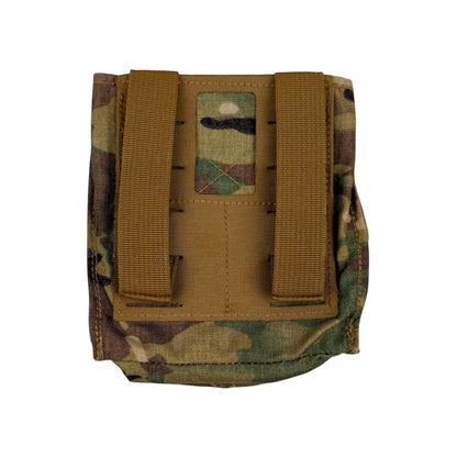 Adversary Force Spiritus Systems JSTA Pouch in Multicam mit MOLLE-Befestigungssystem auf der Rückseite