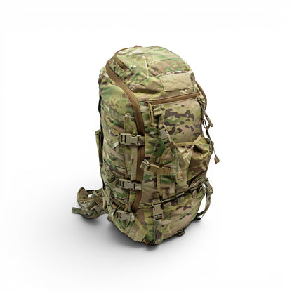 Adversary Force Karrimor M/17 Einsatzrucksack in Multicam mit 70 Liter Volumen, MOLLE-System und robustem Nylon.