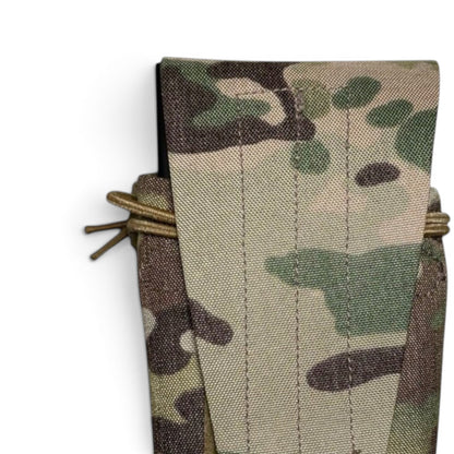 Adversary Force L4 .308 Double Mag Pouch in Multicam mit Verschlussklappe, Shock-Cord-Retention und Laser-Cut MOLLE.