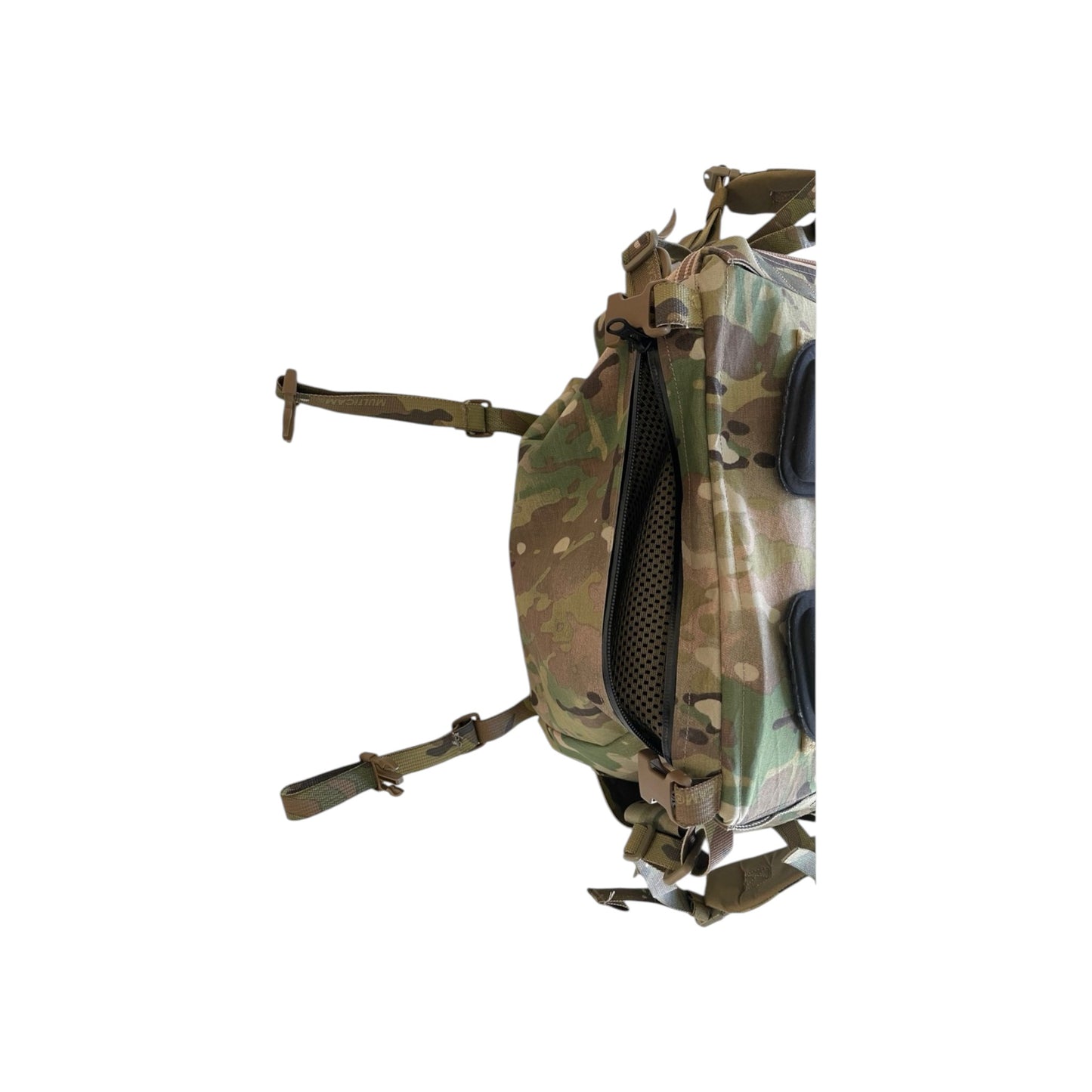 Adversary Force L4 3DAP Assault Pack in Multicam X-Pac mit seitlichem Reißverschluss und MOLLE-System