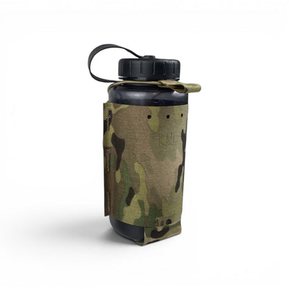 Adversary Force L4 Flat Bastard Nalgene Pouch in Multicam mit 1 Liter Flasche für MOLLE-Systeme