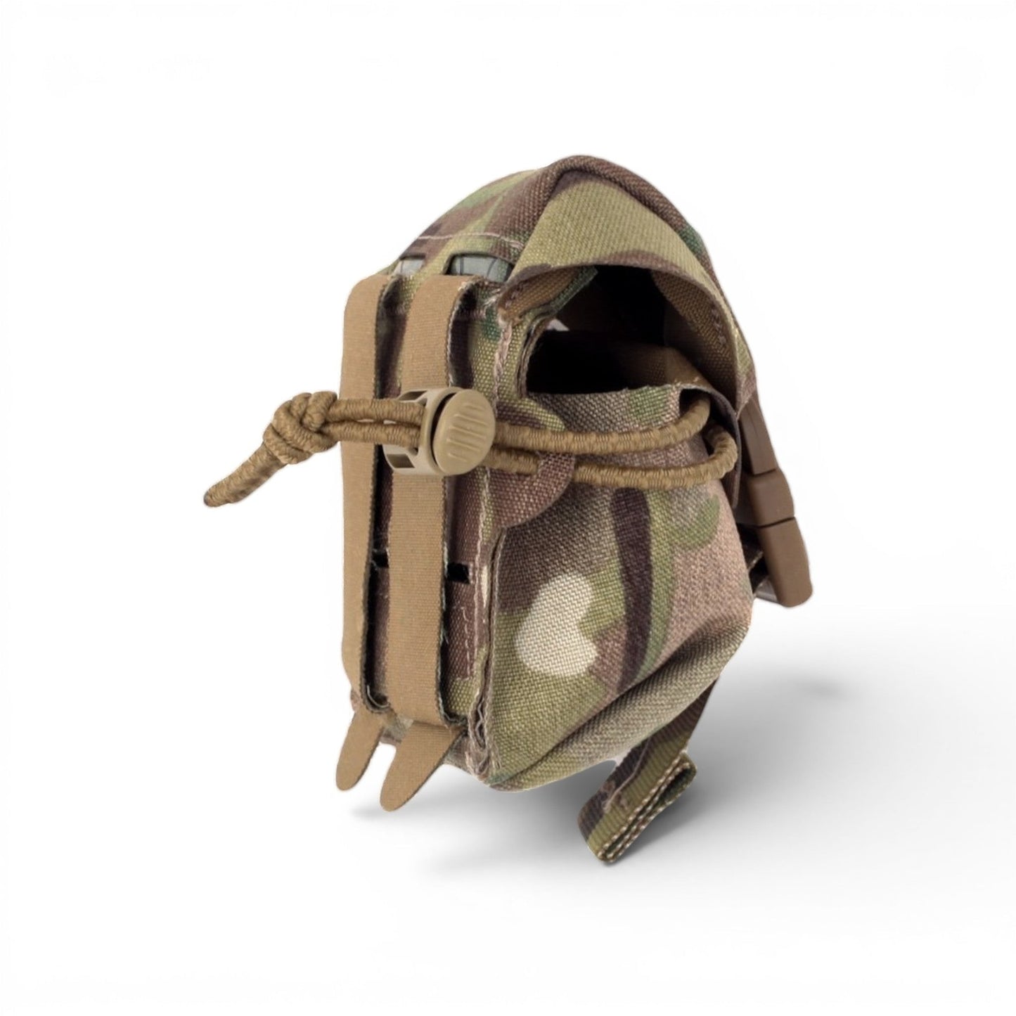 Adversary Force L4 Frag Pouch in Multicam mit verstellbarem Kordelzug und MOLLE-Befestigung für taktische Ausrüstung.