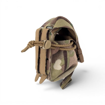Adversary Force L4 Frag Pouch in Multicam mit verstellbarem Kordelzug und MOLLE-Befestigung für taktische Ausrüstung.