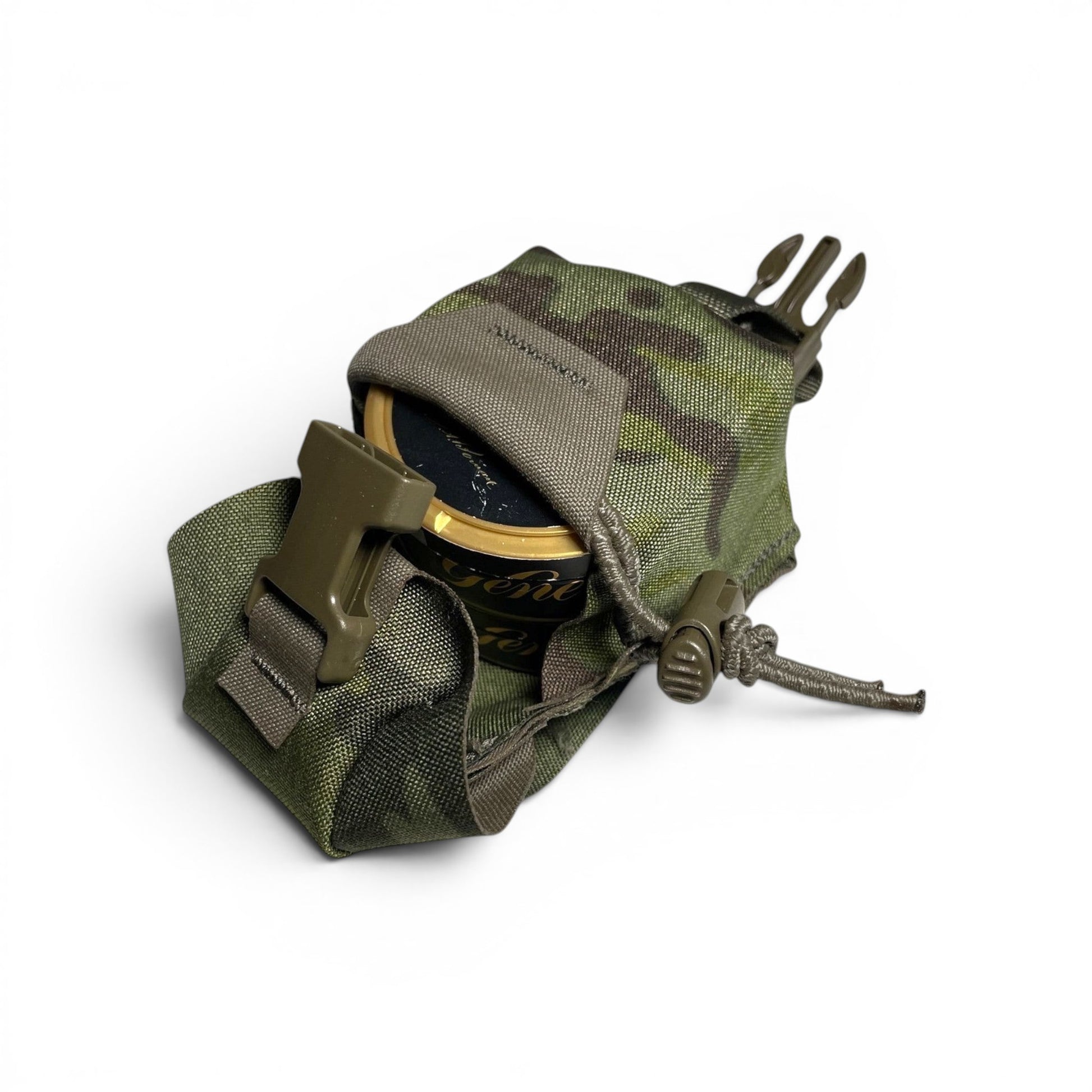 Adversary Force L4 Frag Pouch in Tarnmuster mit verstaubarer Flap und Schnallenverschluss für Ausrüstung