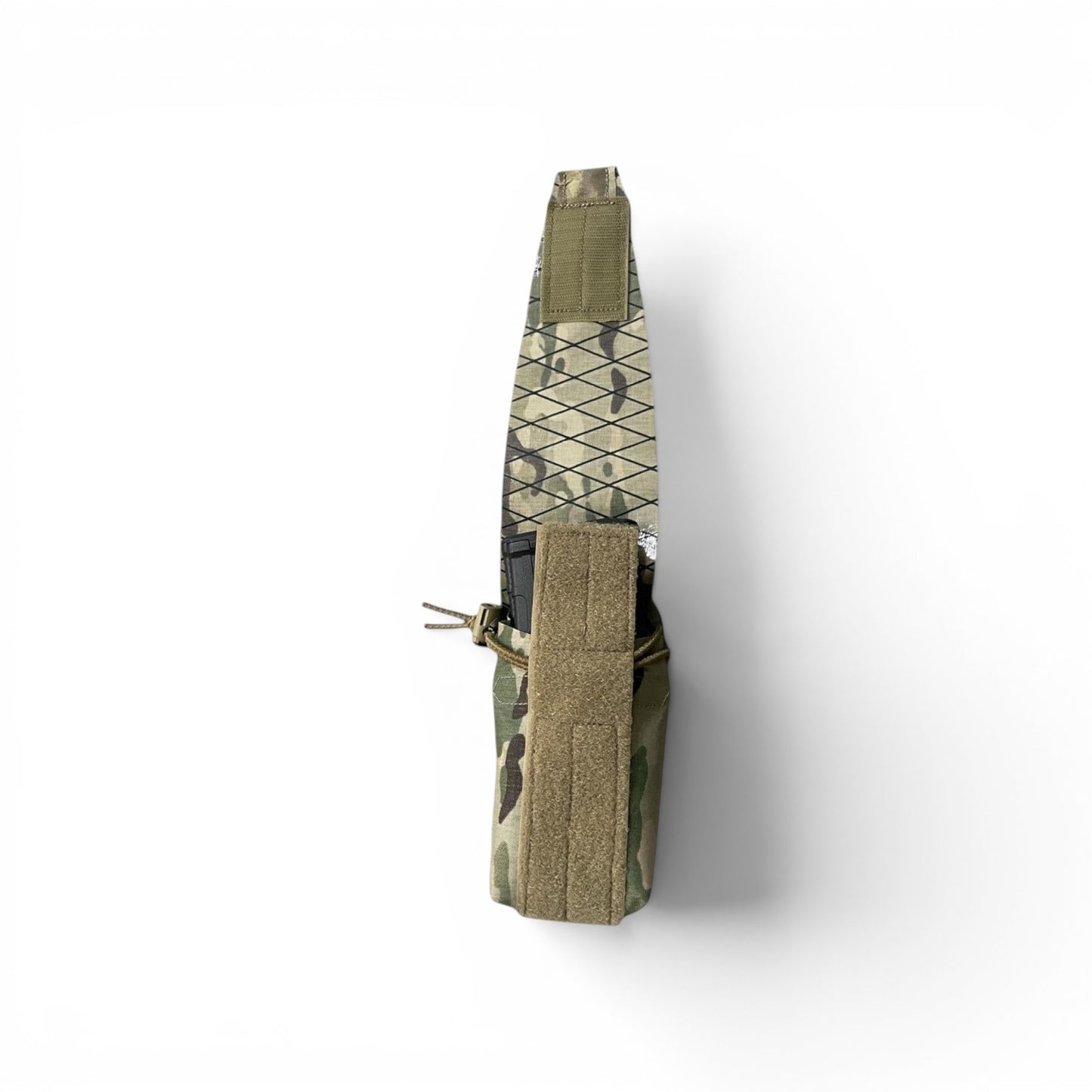 Adversary Force L4 Double Mag Pouch M4/AK in Multicam X-Pac mit Shock-Cord-Retention und Tilt-Design