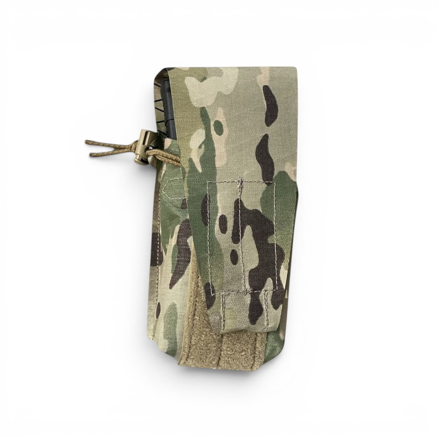 Adversary Force L4 Double Mag Pouch in Multicam mit Shock-Cord-Retention für M4- und AK-Magazine