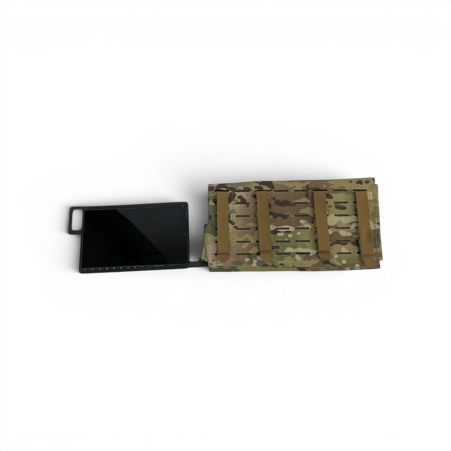 Adversary Force L4 Tablet Slider in Multicam mit Tablet-Halterung zur Befestigung am Plattenträger-Cummerbund.