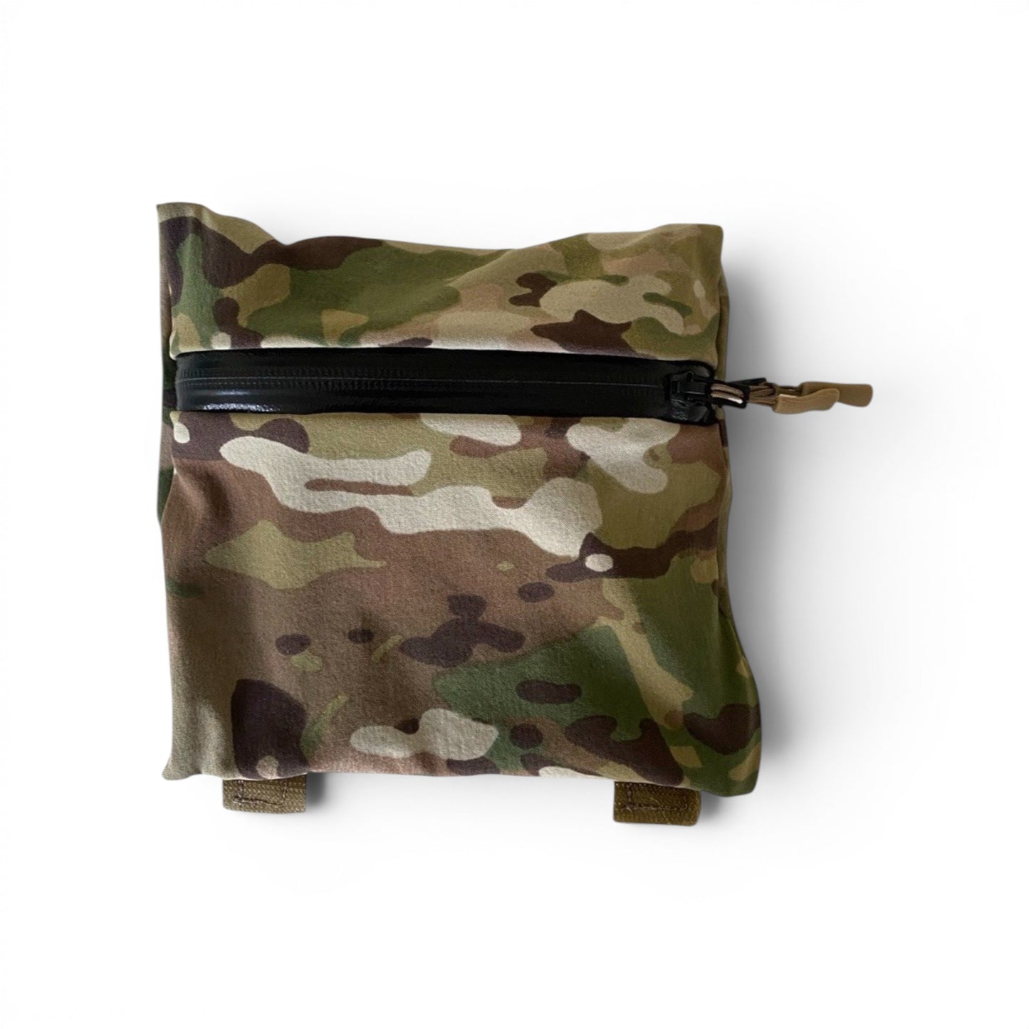 Adversary Force L4 XXS GP Mehrzwecktasche in Multicam mit Reißverschluss und dehnbarem 4-Wege-Stretchmaterial.