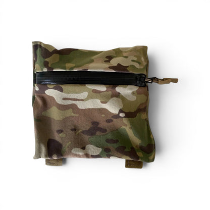 Adversary Force L4 XXS GP Mehrzwecktasche in Multicam mit Reißverschluss und dehnbarem 4-Wege-Stretchmaterial.