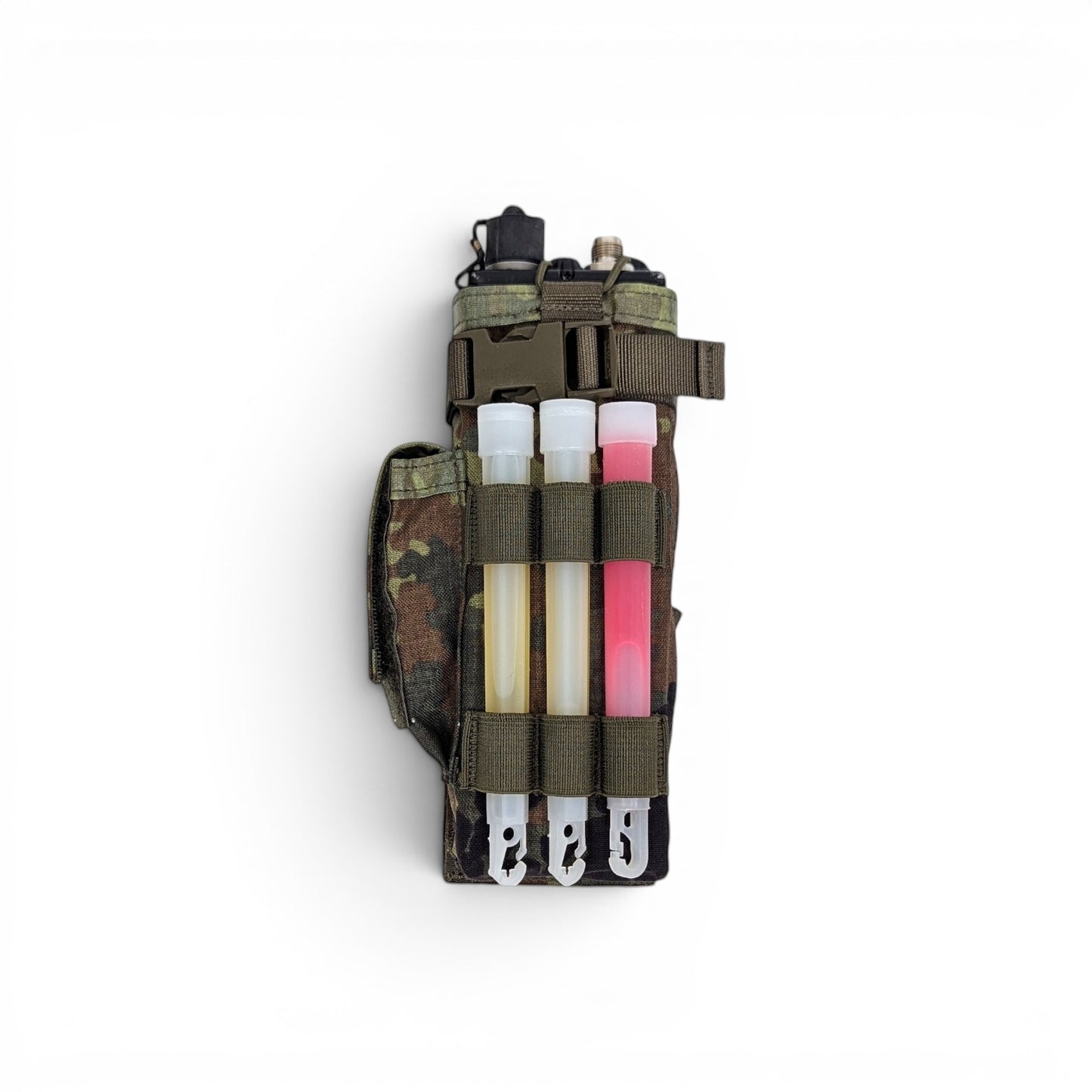 Adversary Force LHT MBITR Funkgerätetasche in Camouflage mit drei Knicklichtern für taktische Ausrüstung