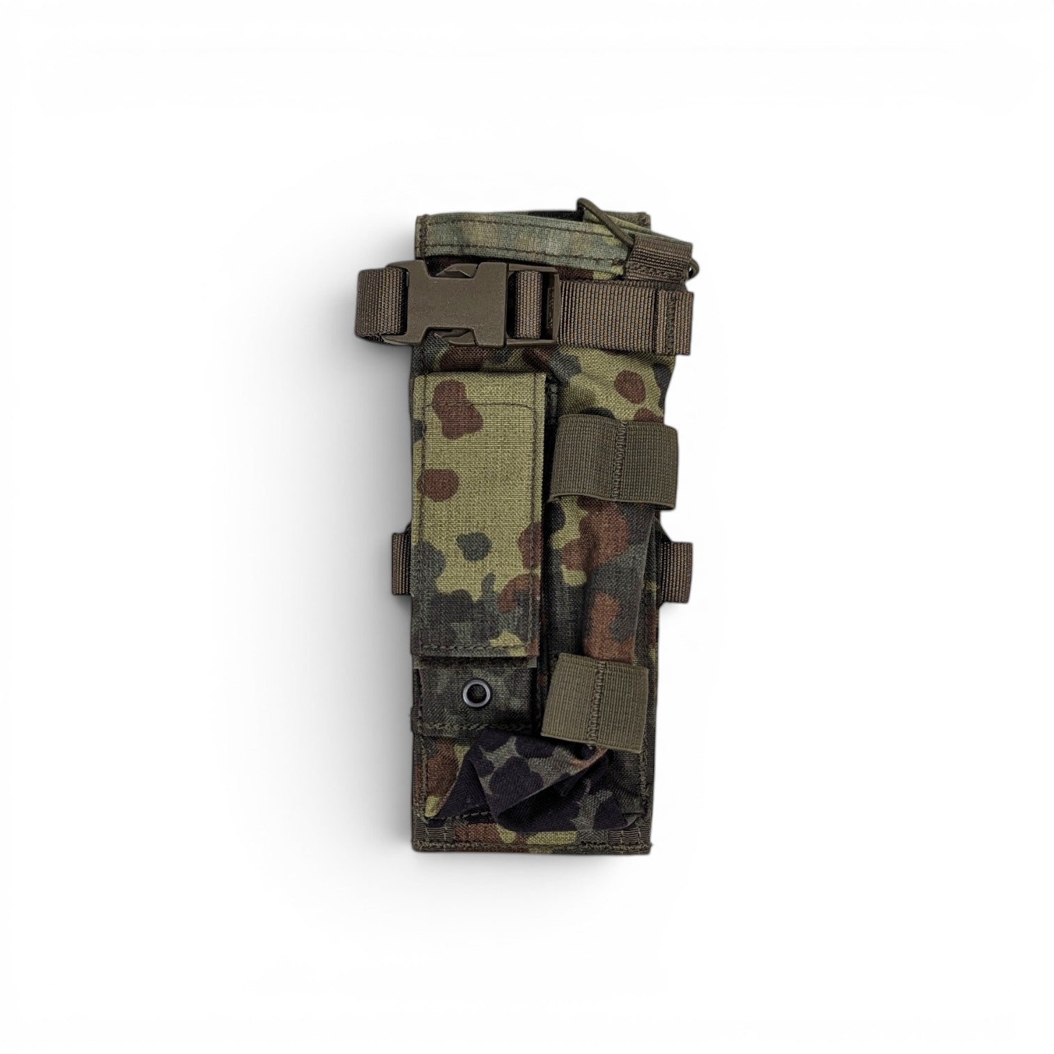 Adversary Force LHT MBITR Funkgerätetasche in Flecktarn mit robustem Verschluss für taktische Ausrüstung