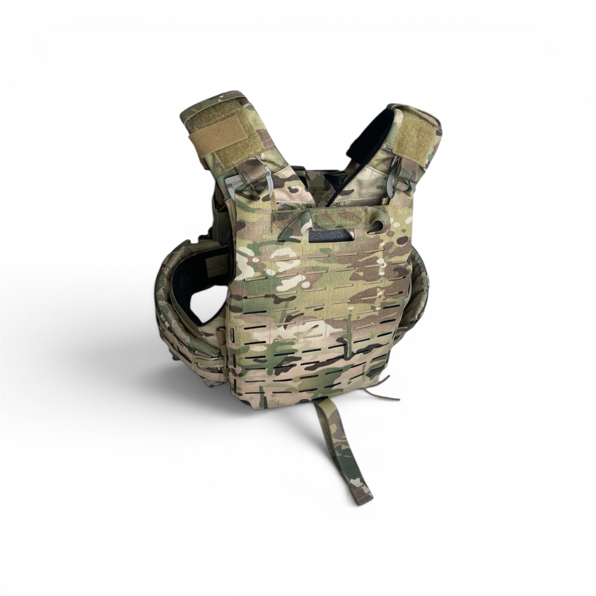 Adversary Force Maritime L4PC Plattenträger in Multicam mit Laser-Cut-MOLLE und integriertem Evac-Mechanismus