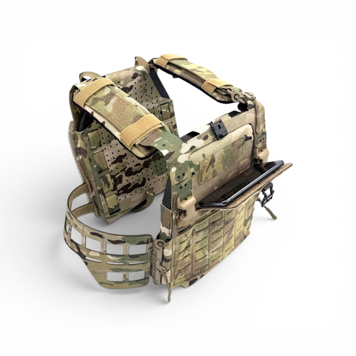 Adversary Force Maritime L4PC Plattenträger in Multicam mit integriertem EUD-Mount und Laser-Cut-Design