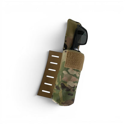 Adversary Force L4 MOLLE Eyepro Sleeve in Multicam mit taktischer Schutzbrille und Klettverschluss