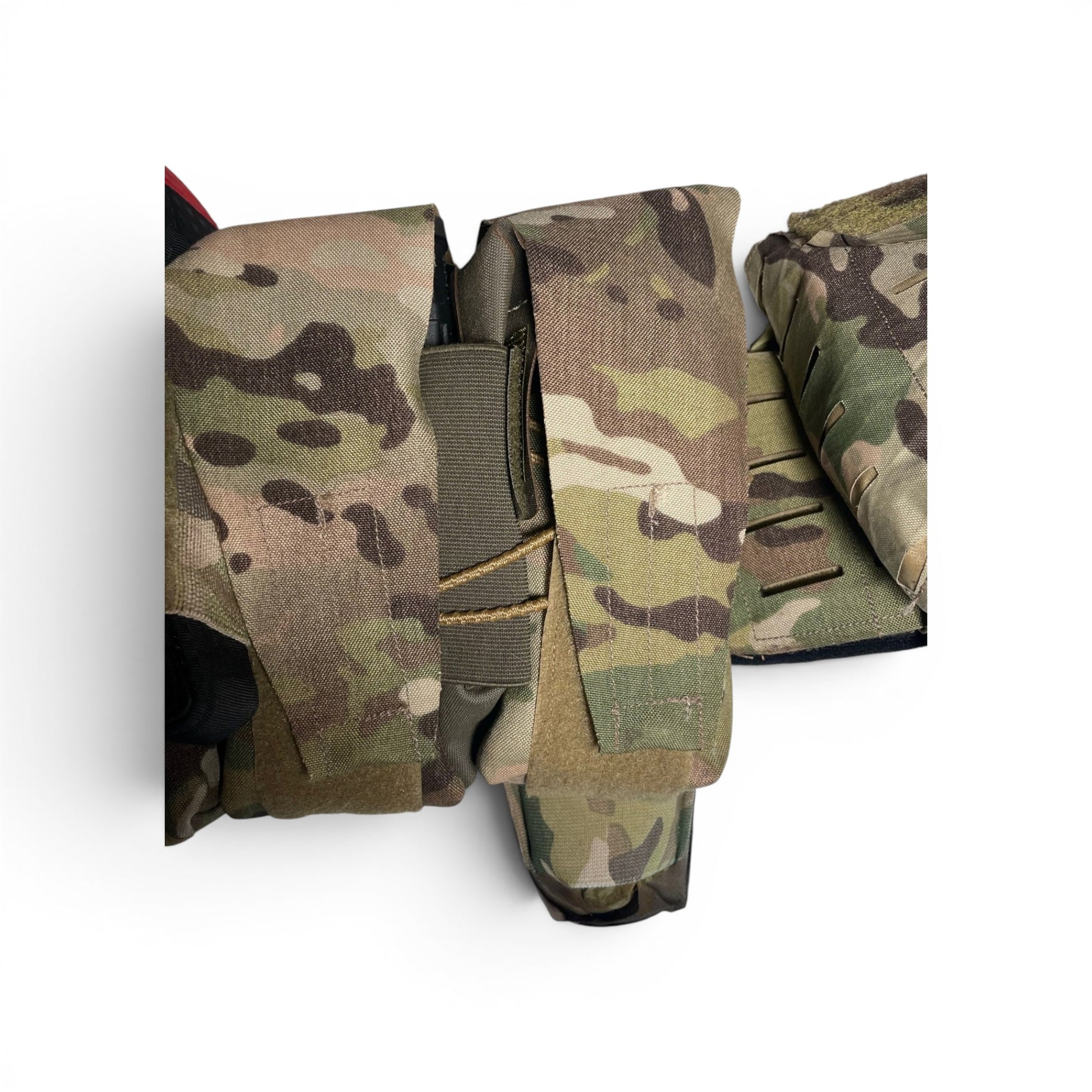 Adversary Force L4 MOLLE Smoke und Granatentasche in Multicam Tarnmuster mit elastischem Korpus und Klettverschluss