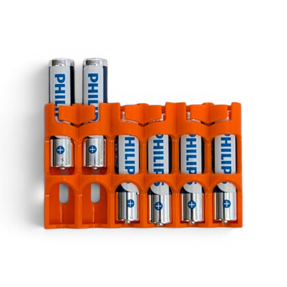 Adversary Force Storacell Slimline Batteriemagazin in Orange für 6 AAA-Batterien aus robustem Kunststoff